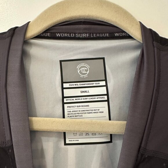 Kelly Slater WSL World Surf League Jersey Small Rash Guard  2020 size S - Picture 3 of 8